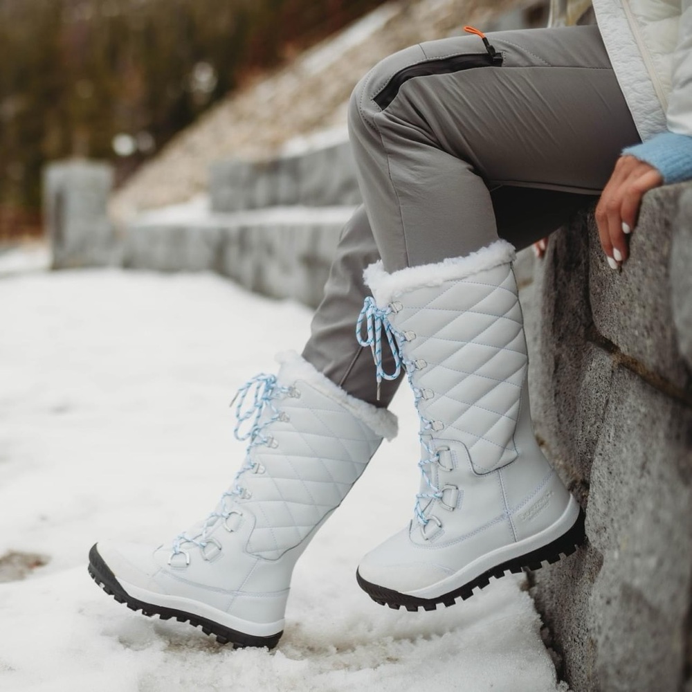 BEARPAW Isabella Snow Boots